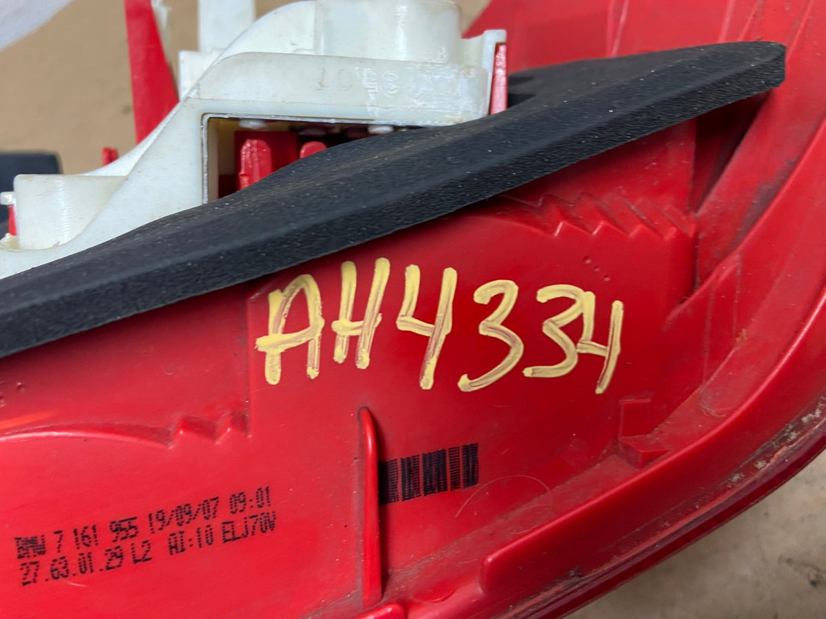 2006 2007 2008 BMW 328i 3 Series Left Driver Lh Side Tail Light AH4334 LK6
