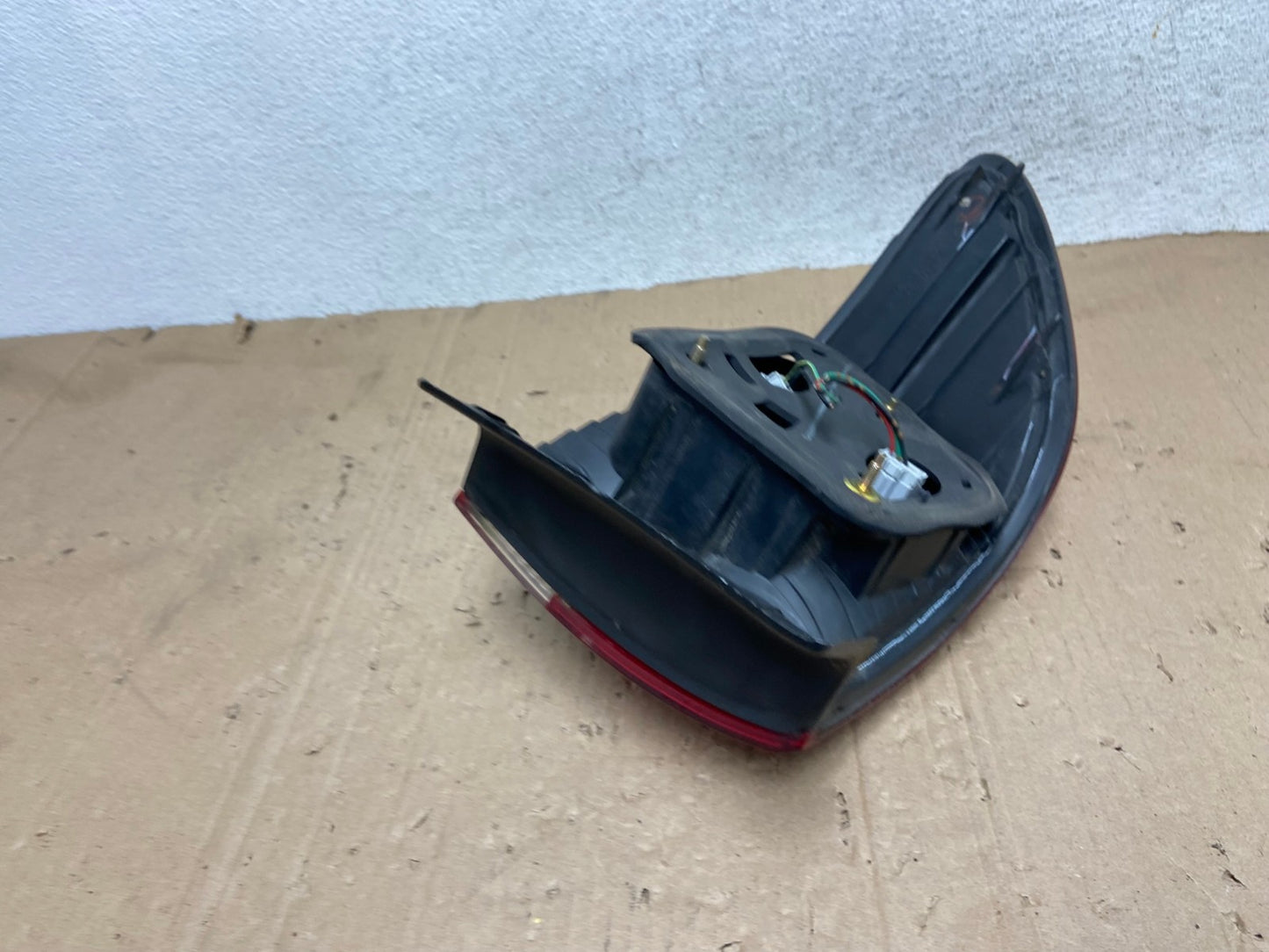 2001 to 2002 Honda Accord Sedan 4door Right Passenger Tail Light AE9301 LK4