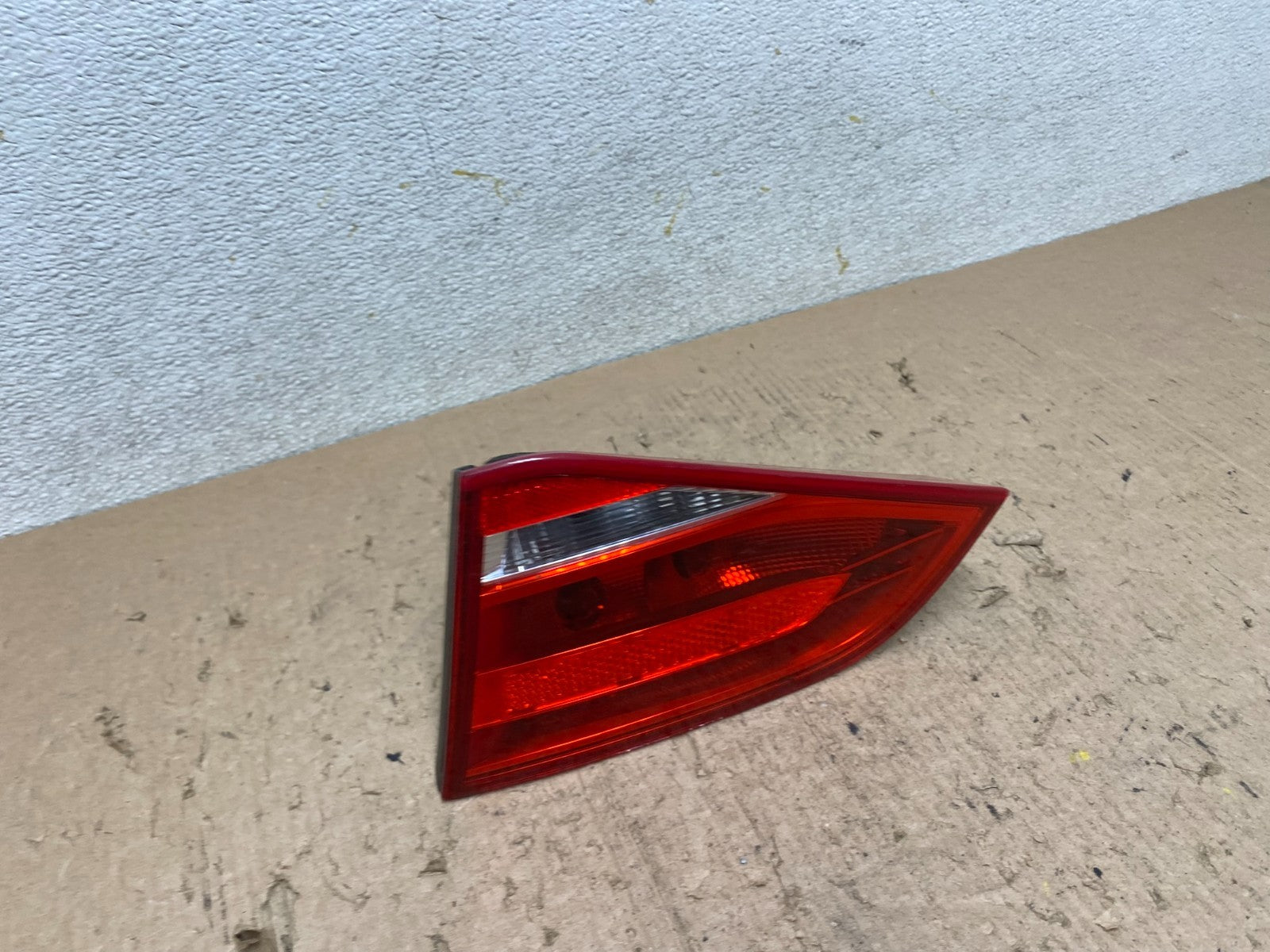 2009 2010 2011 2012 Audi A4 Sedan Right Passenger Inner Tail Light Q3800 DW2