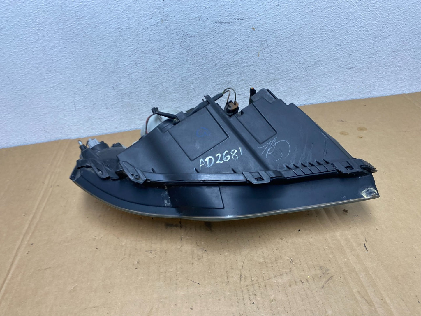 2006 to 2007 Subaru Legacy Left Driver LH Side Headlight AD2681 DW8