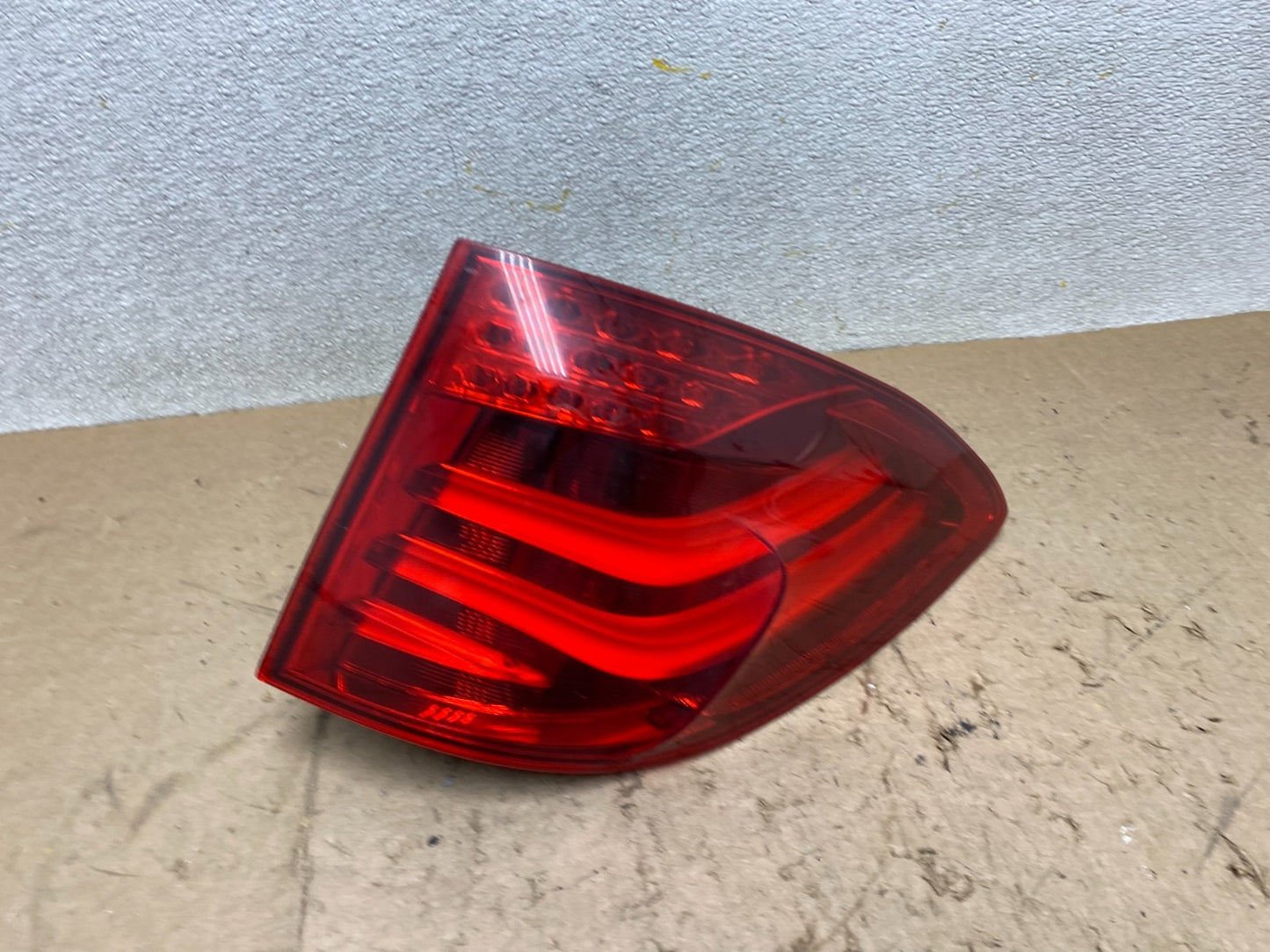 2010-2013 BMW F07 5-Series Gran Turismo GT Right Passenger Tail Light X2456 DW0