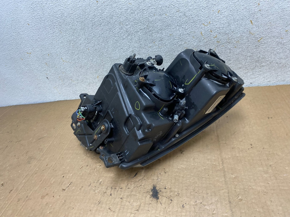 2008 to 2014 Cadillac CTS Right Passegner RH Side Xenon Headlight AI9177 DW6