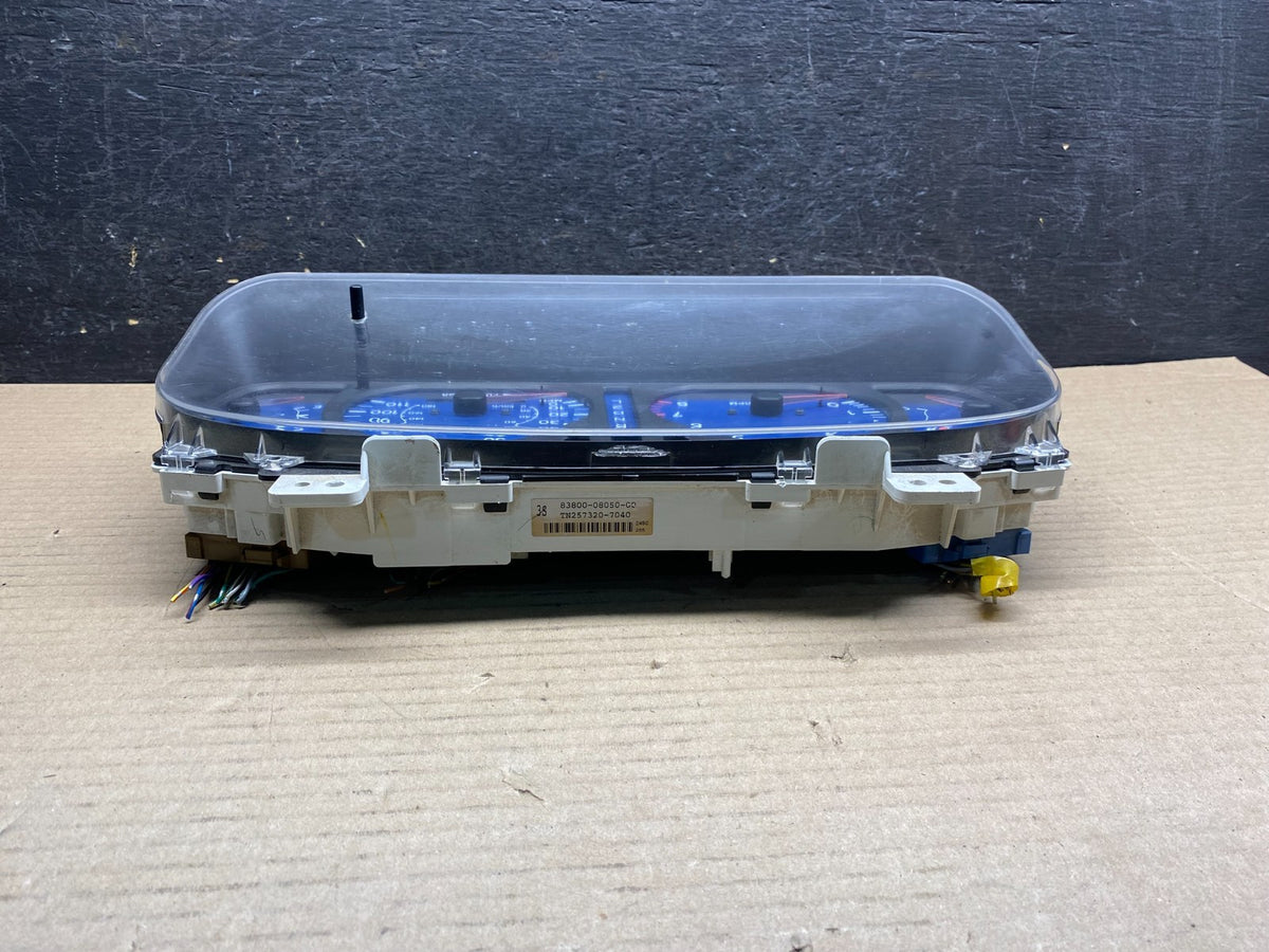 2001 2003 Toyota Sienna Speedometer Cluster Gauge AH9682 DW3