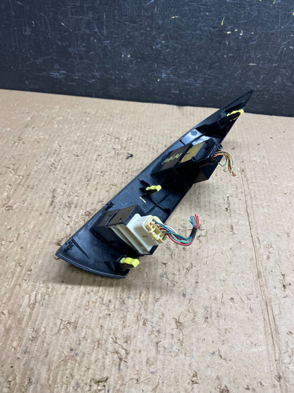 2004 to 2010 Toyota Sienna Left Side Climate Switches Bezel Trim AF1691 DG3