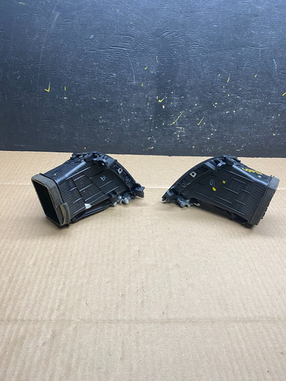 2014 2015  Kia Sorento Front Dash Left+Right Set Side A/C Air Vent U5846 DG4