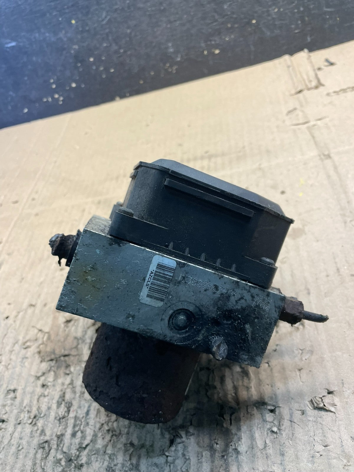 2013 Ford F250 F350 Super Duty ABS Anti Lock Brake Pump Module v2286 DG1