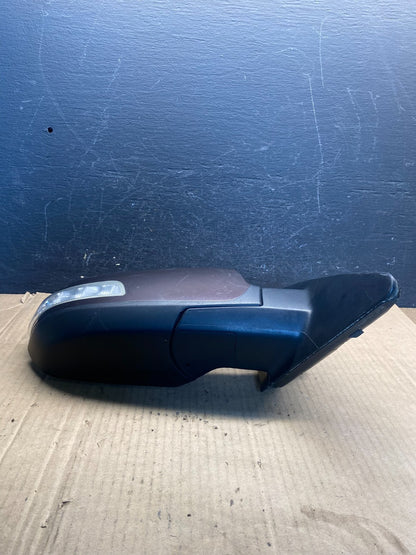 2011 to 2015 Kia Sorento Right Passenger Door Mirror Turn Signal AE2253 DW3