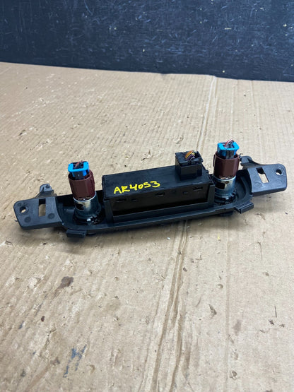 2007 - 2014 Chevrolet Tahoe Yukon Pedal Traction Control Switch ae4053 DG6