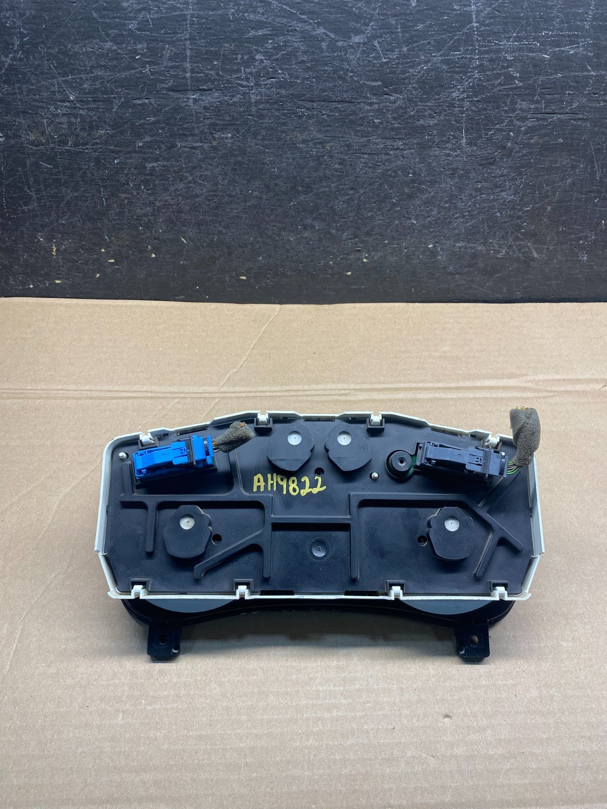 2011 to 2013 Ford Transit Connect Speedometer Gauge Cluster ah9822 DG4