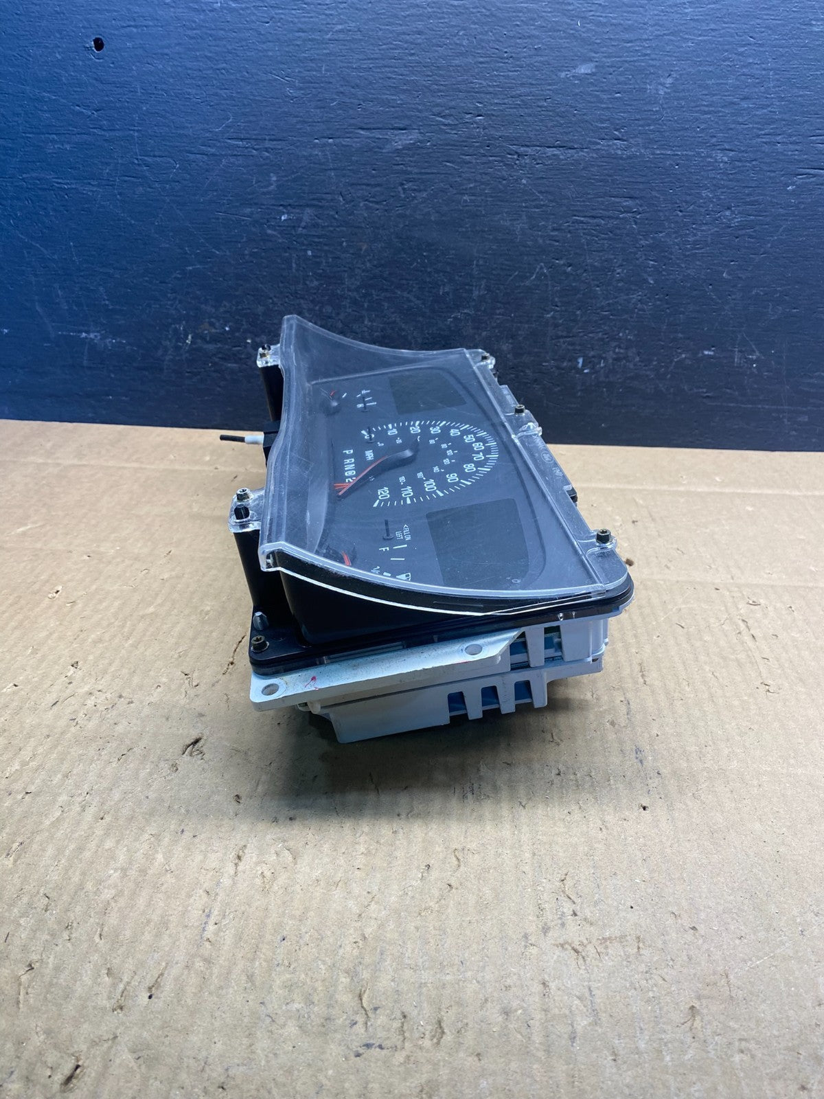 1998 to 2002 Lincoln Town Car Speedometer Gauge Cluster AD1644 DG2