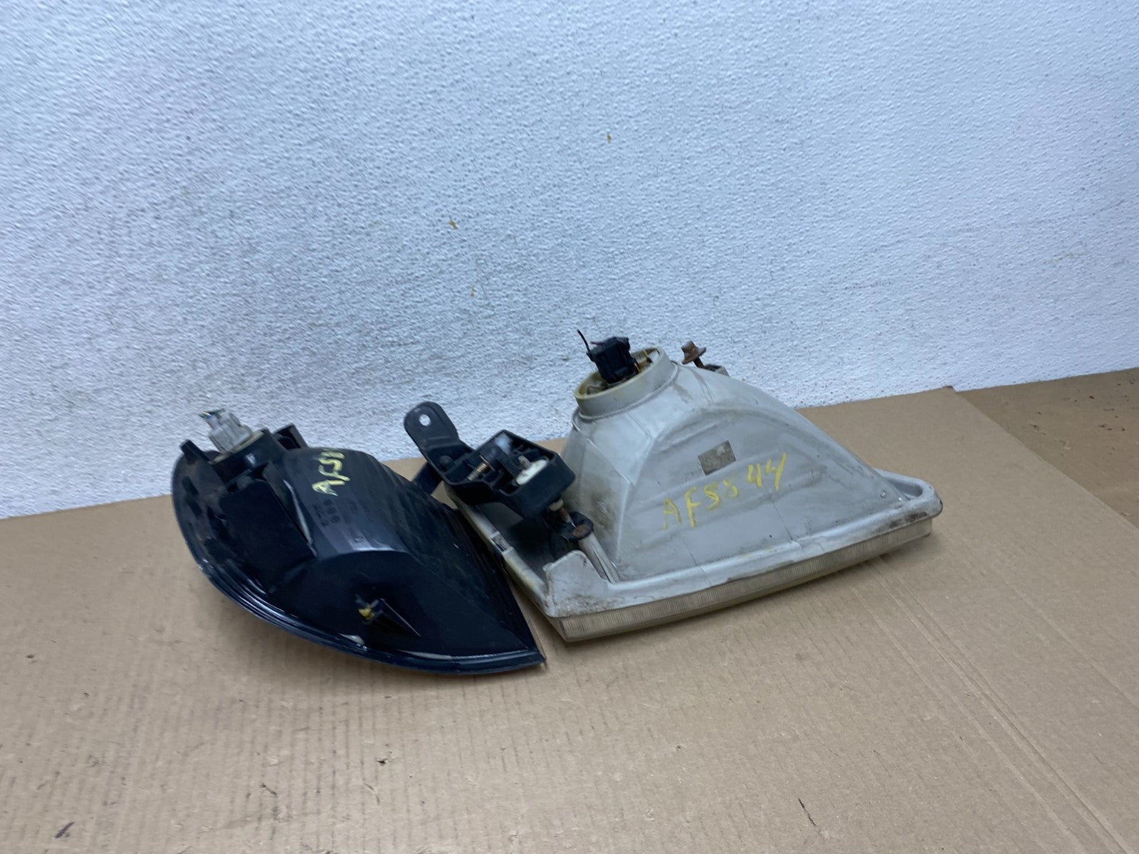 2001 2002 2003 Toyota Sienna Left Driver Lh Side Headlight Halogen AF5844 DW6