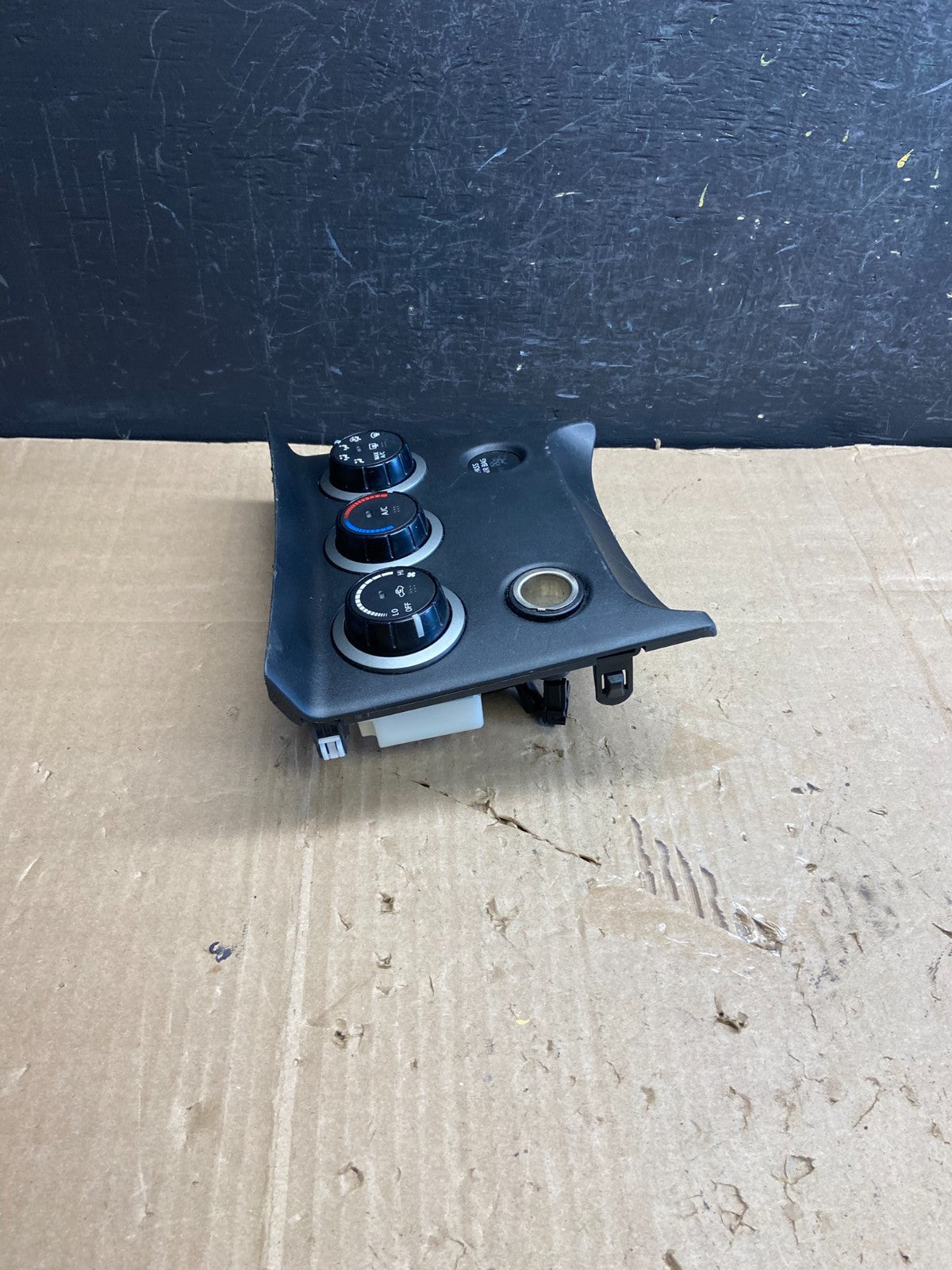 2011 to 2015 Nissan Rogue Heater Temperature AC Climate Control AE1764 DG1