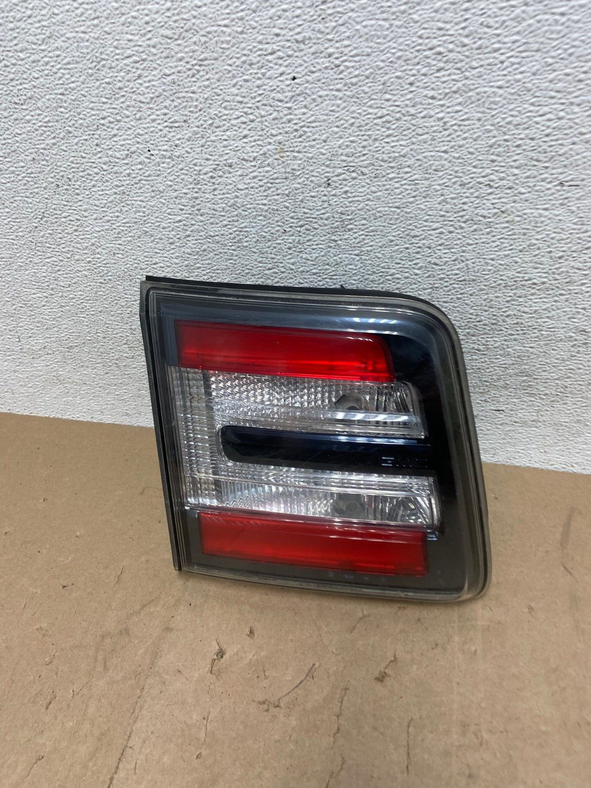 2013 to 2016 GMC Acadia Left Driver LH Side Inner Tail Light AE6851 LK0