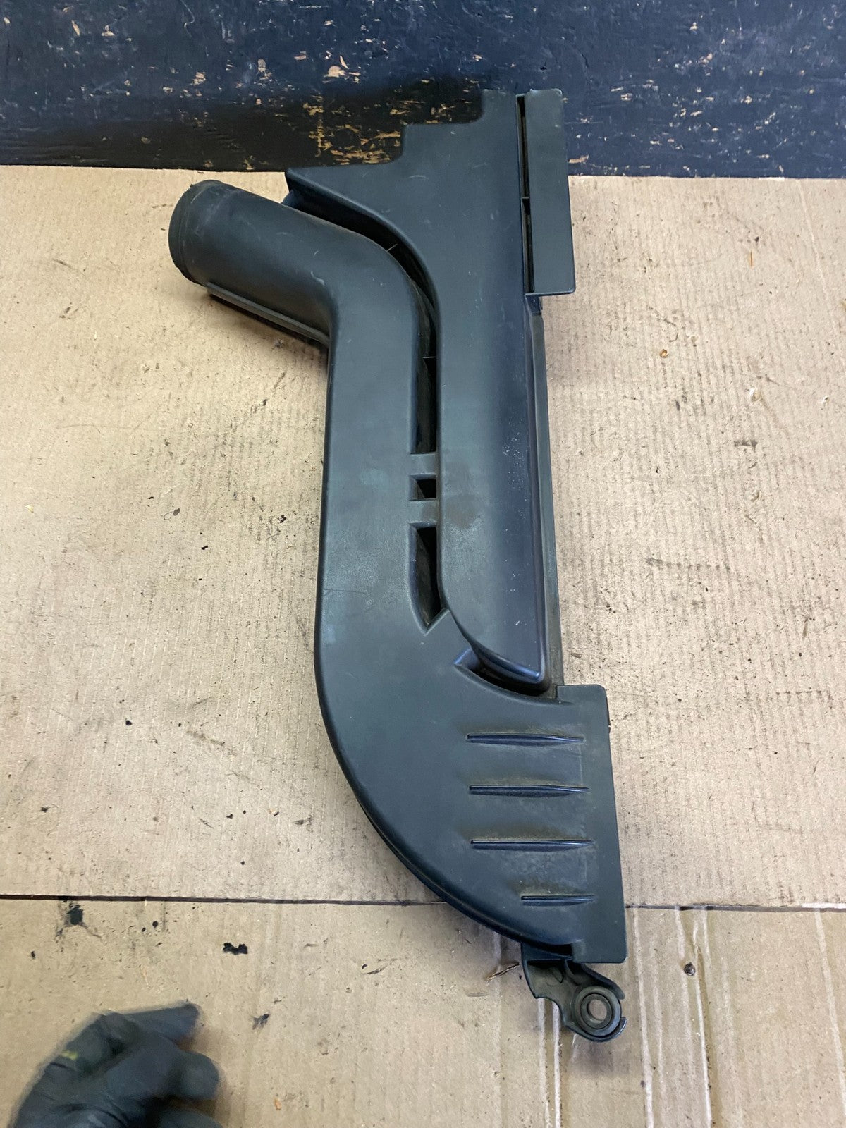 2007 to 2012 Nissan Altima 2.5L Front Air Cleaner Intake Duct Tube OEM S9800 DG2