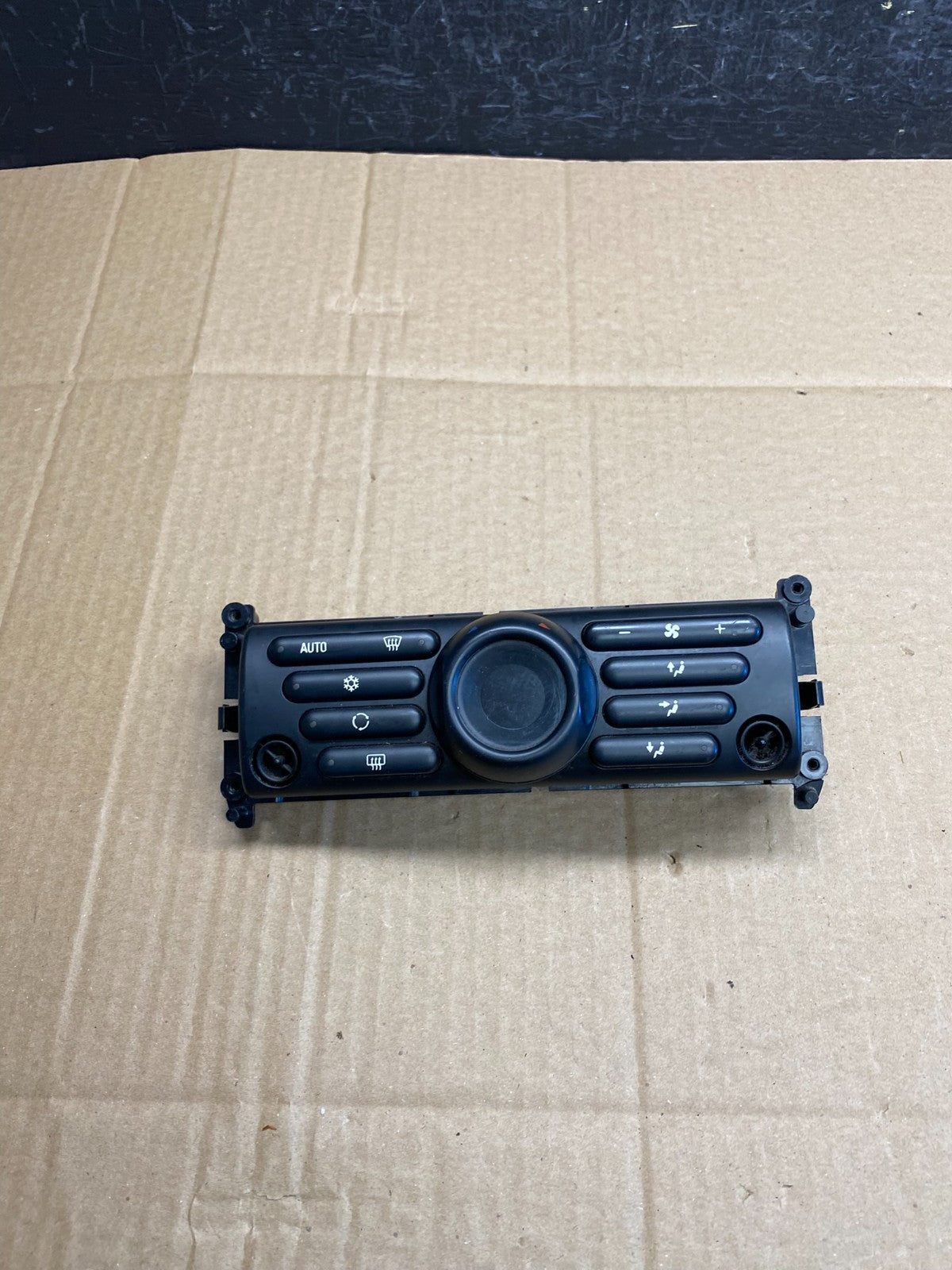 2004 to 2008 Mini Cooper S R50 AC Heater Climate Control ac9303 DG0