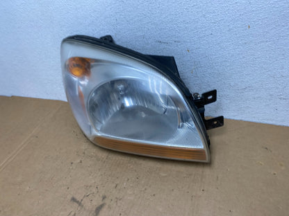 2005 to 2006 Kia Sportage Right Passenger RH Halogen Headlight AD2797 DW1