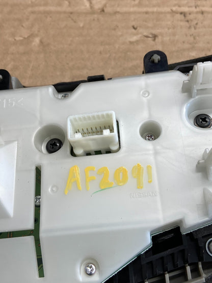 2015 2016 2017 Infiniti Q70 Front Temperature Climate Control Panel af2091 DG5
