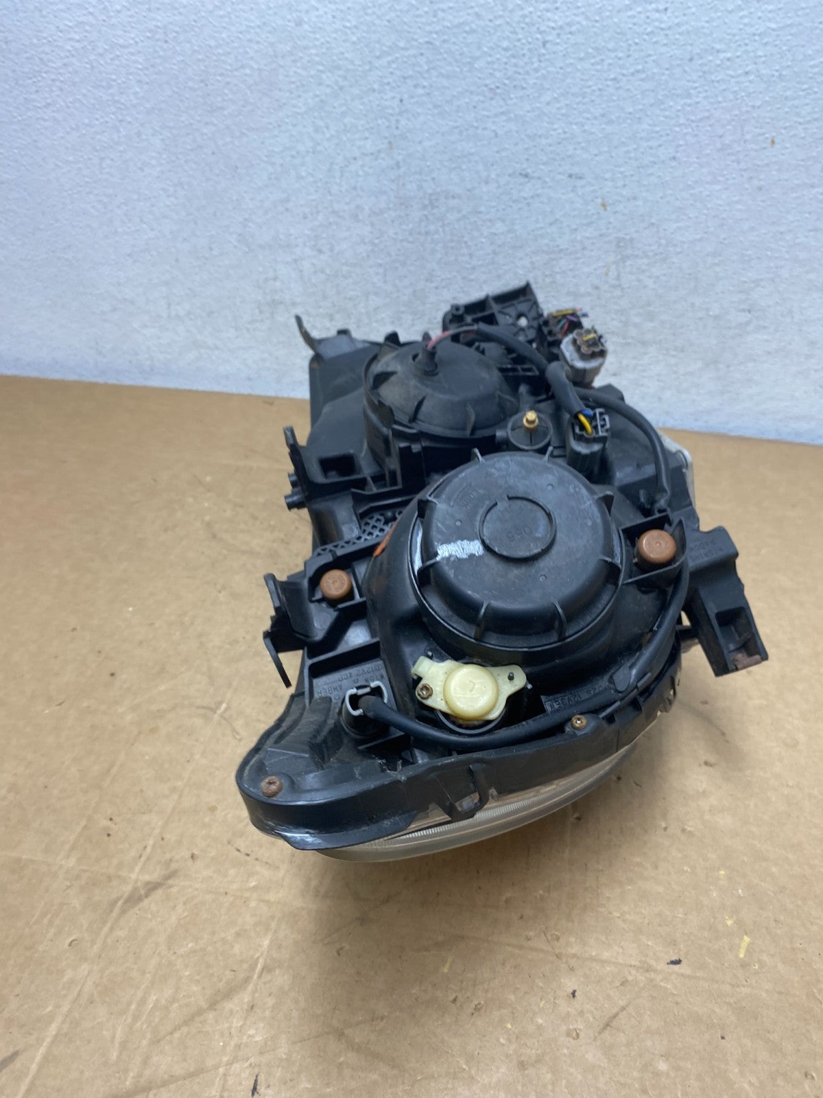 2011 - 2019 Mitsubishi Outlander Sport Left Driver Xenon Headlight AD6186 DW9