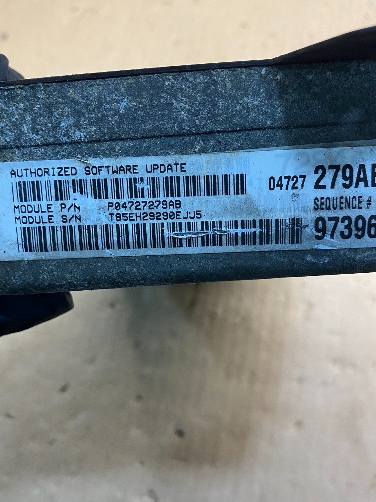 2000 Dodge Caravan 3.3L Engine Control Unit ECU Module p04727279AB AG9390 DW2