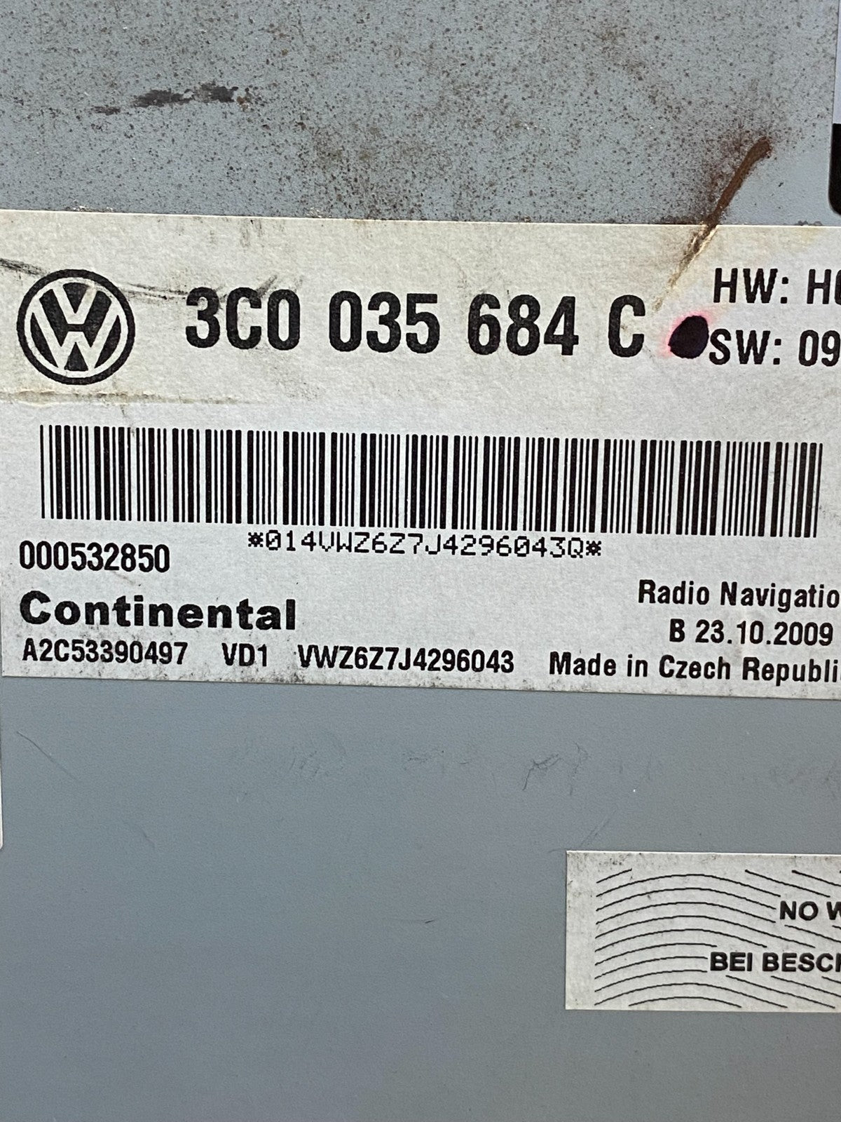 2009 to 2012 Volkswagen Golf GTI Radio CD Player Screen AM/FM ae7916 DG6