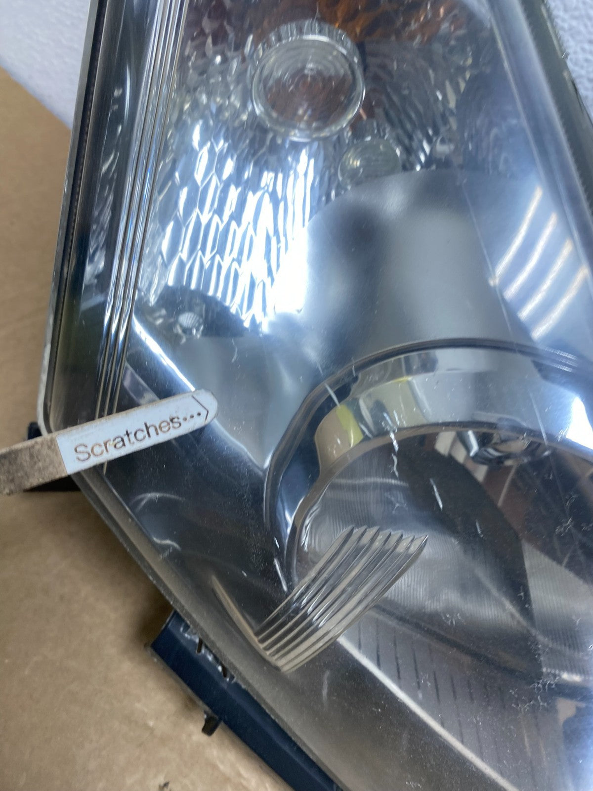 2011 to 2015 Chevrolet Cruze Halogen Left+Right Set Headlights AF8210 DW3
