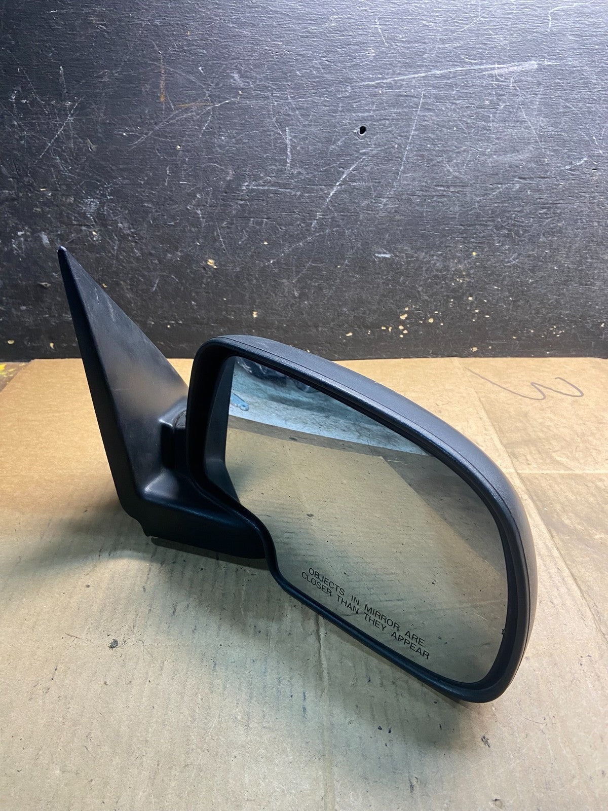 1999 - 2006 Chevrolet Silverado Suburban Right Door Mirror OEM Y3839 MS4