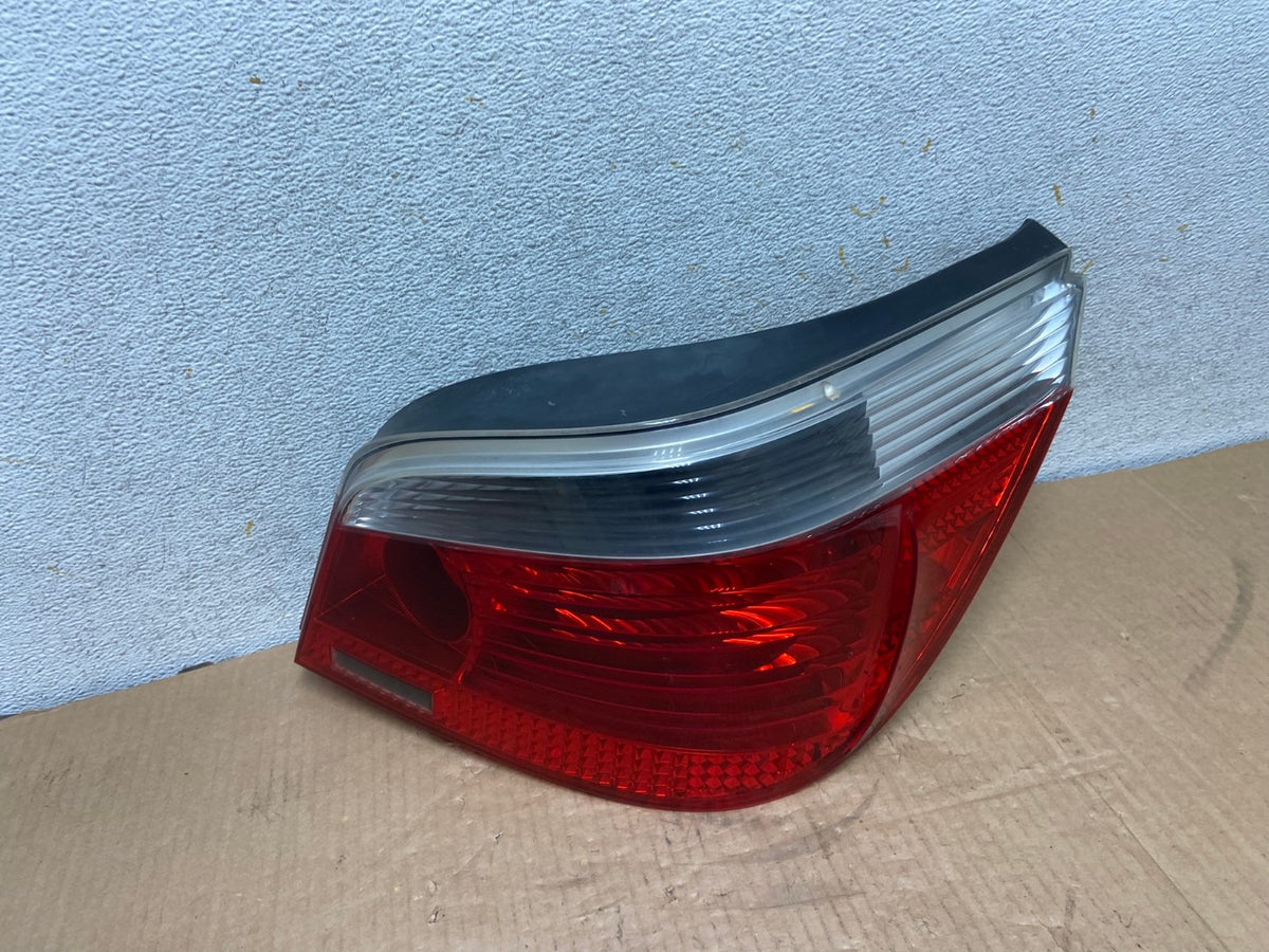 2004 - 2007 BMW 5 Series E60 Right Passenger RH Side Tail Light AI7029 LK0