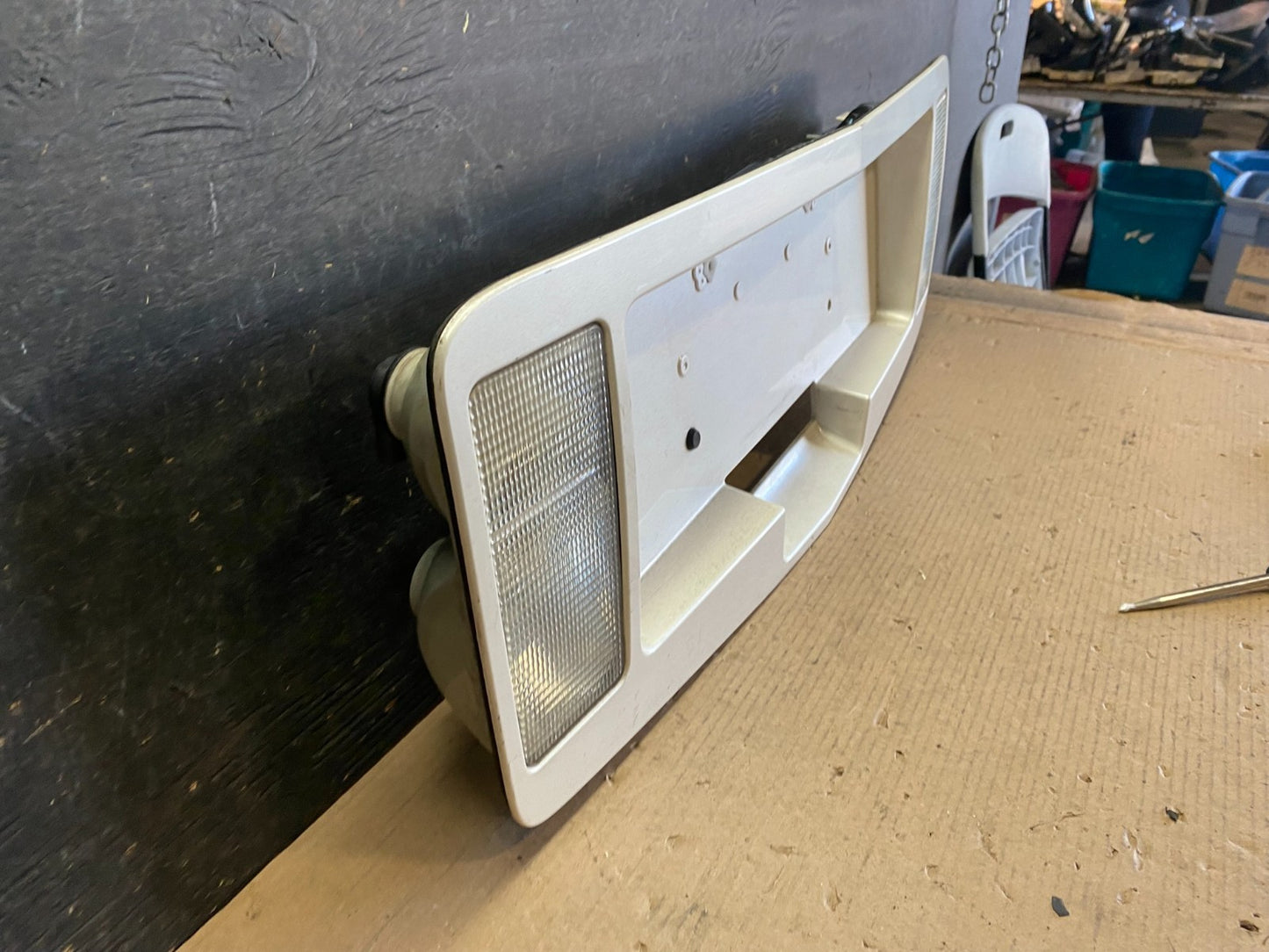 2004-2009 Cadillac SRX Trunk Panel Lid Backup License Plate Oem S1477 DG2