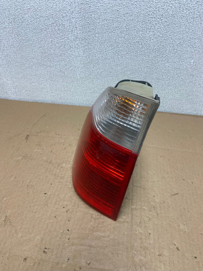 2004 2005 2006 BMW E53 X5 Left Driver Lh Side Tail Light Oem AB6195 LK1