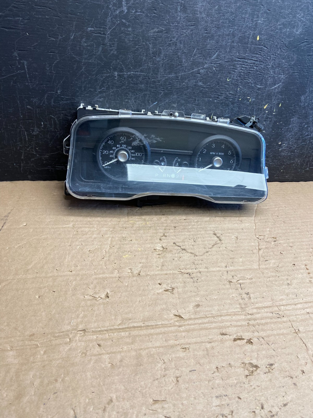 2009 to 2011 Mercury Grand Marquis Speedometer Cluster Gauge af2159 DG0