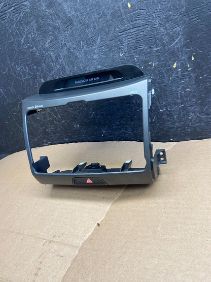 2011 - 2016 Kia Sportage Center Dash Radio Bezel af1783 DG2