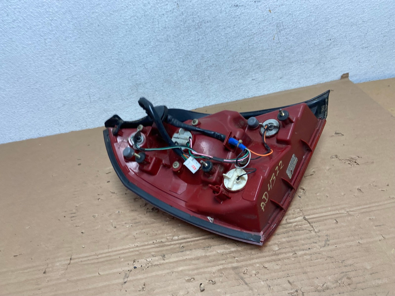 2004 2005 2006 Hyundai Elantra Sedan Right Passenger Tail Light AD4322 LK5