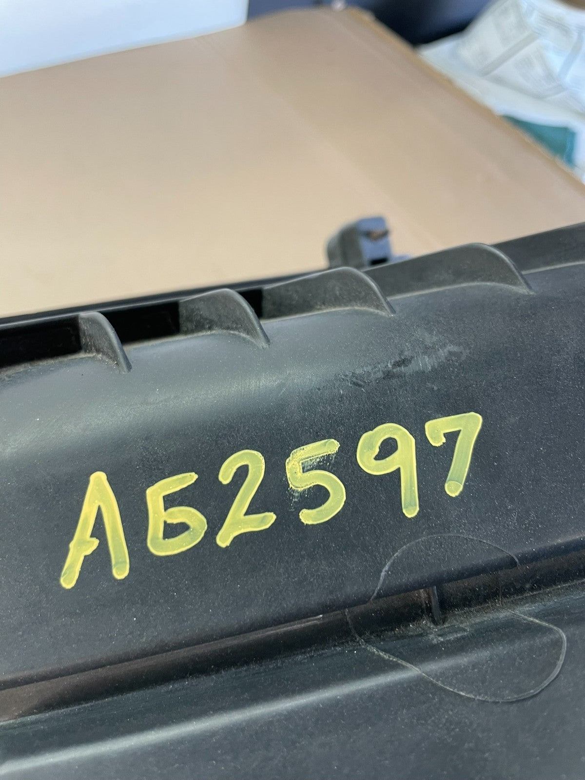 2007 to 2013 Chevrolet Tahoe Silverado Suburban Air Box Cleaner AG25977