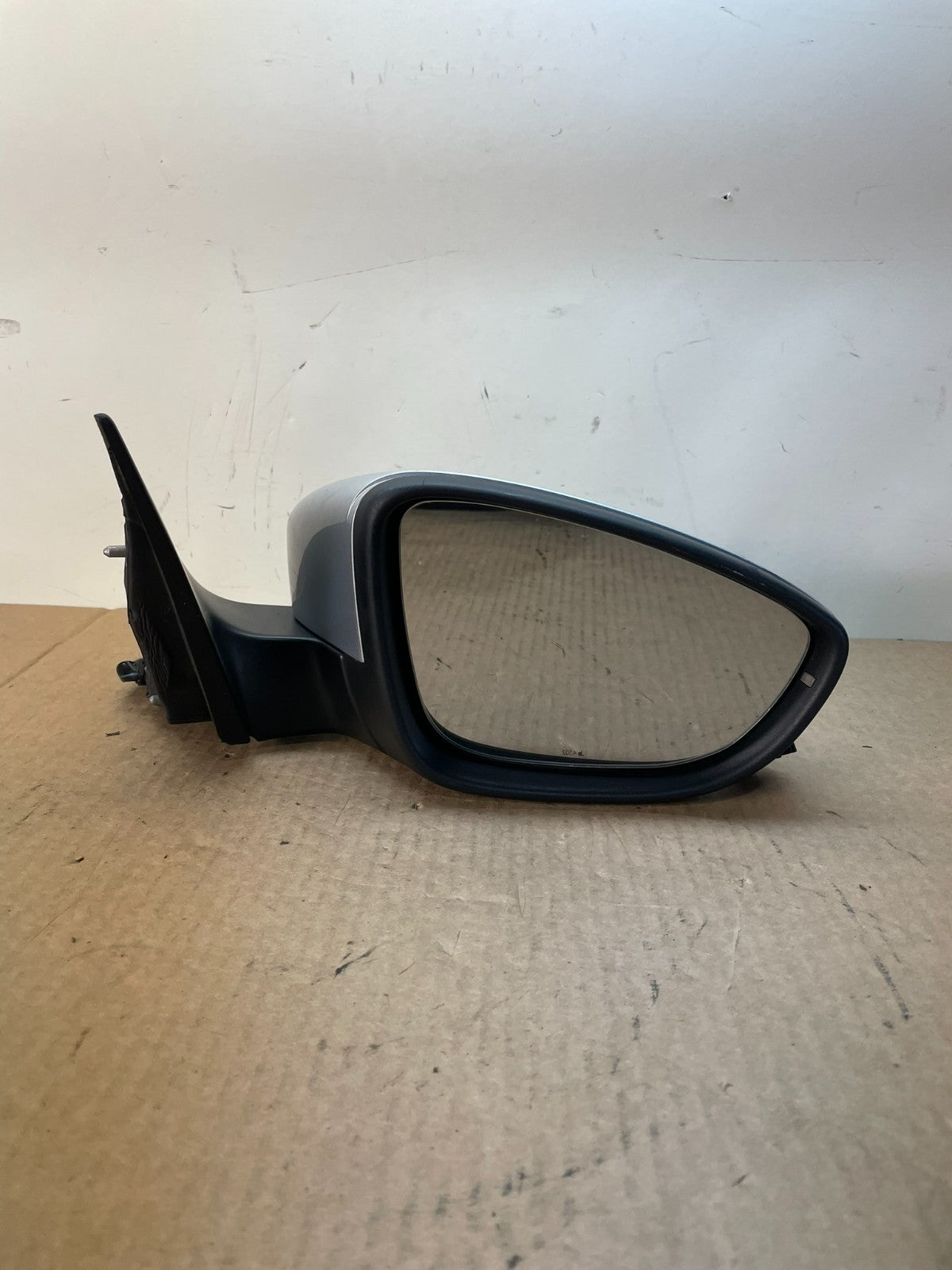 2009 to 2012 Volkswagen CC Right Passenger Power Door View Mirror AG2790 MS8