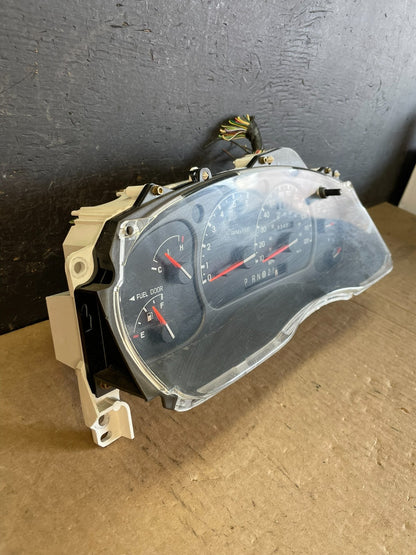 2001 2002 2003 Ford Explorer Speedometer Cluster Gauge AD0391 DG2