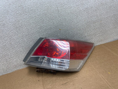 2008 to 2012 Honda Accord Sedan Tail light Right Passenger RH Side AA1172 DW0
