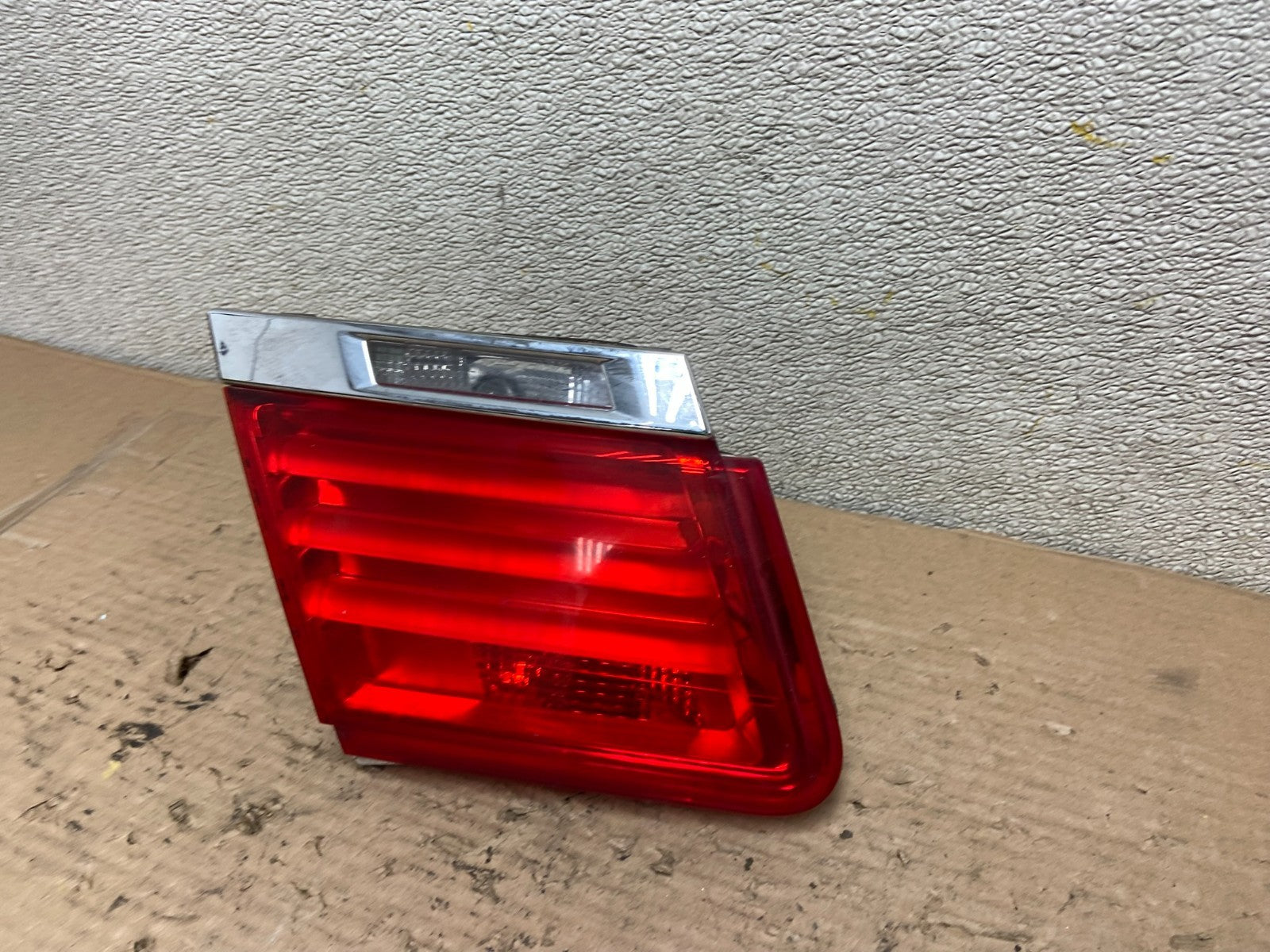 2009 - 2012 Bmw 7-Series F01 F02 750i Left Driver Inner Tail Light OEM AA9800 LK1