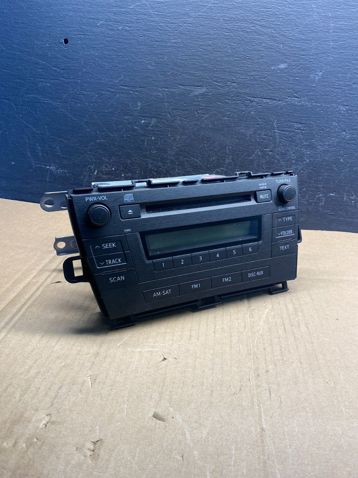 2010 to 2011 Toyota Prius Radio Stereo Receiver Aux Disc CD Player ad1679 DG0