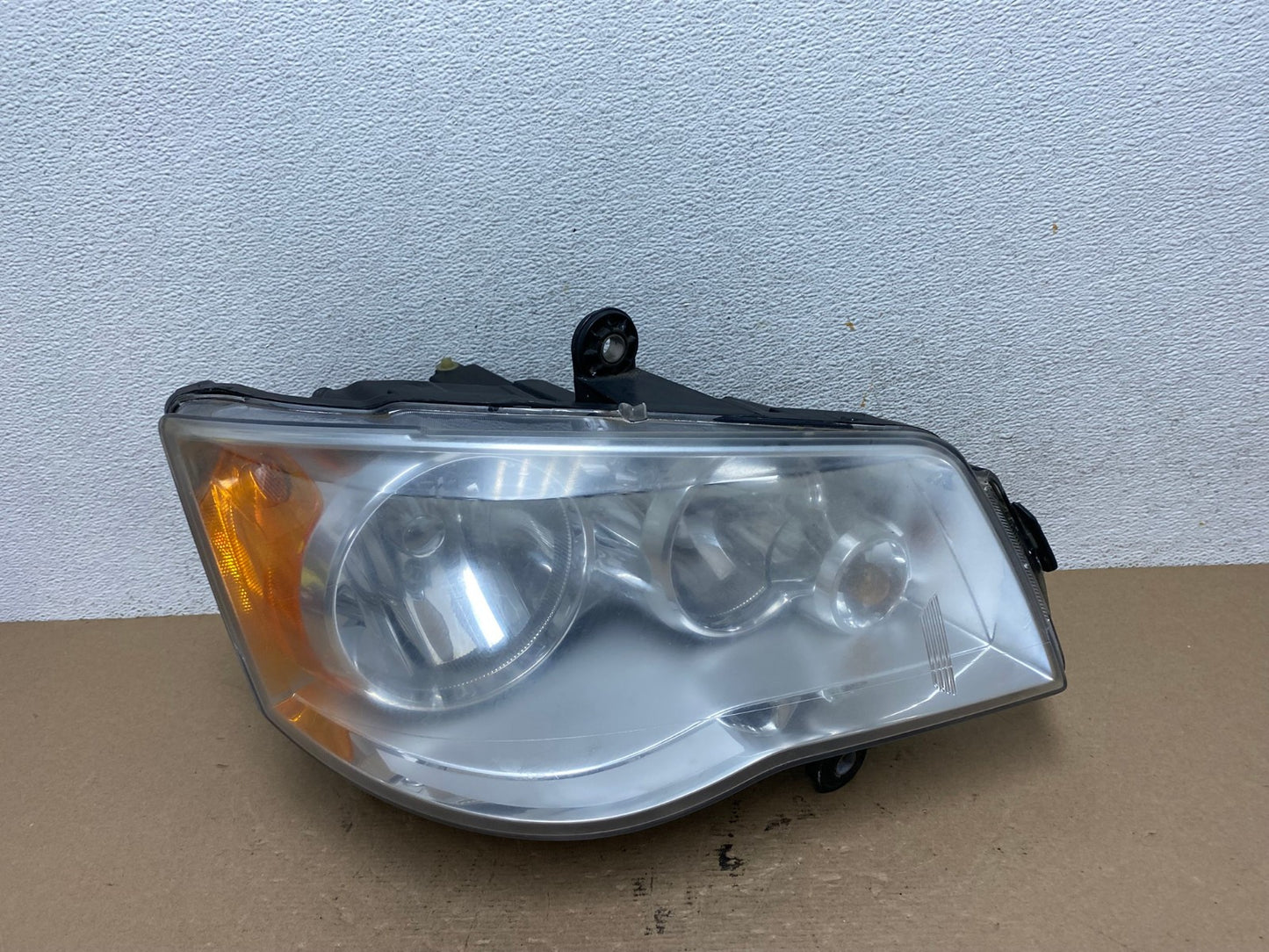 2011 to 2016 Chrysler Town and Country Right Passenger Headlight AF4567 LK0