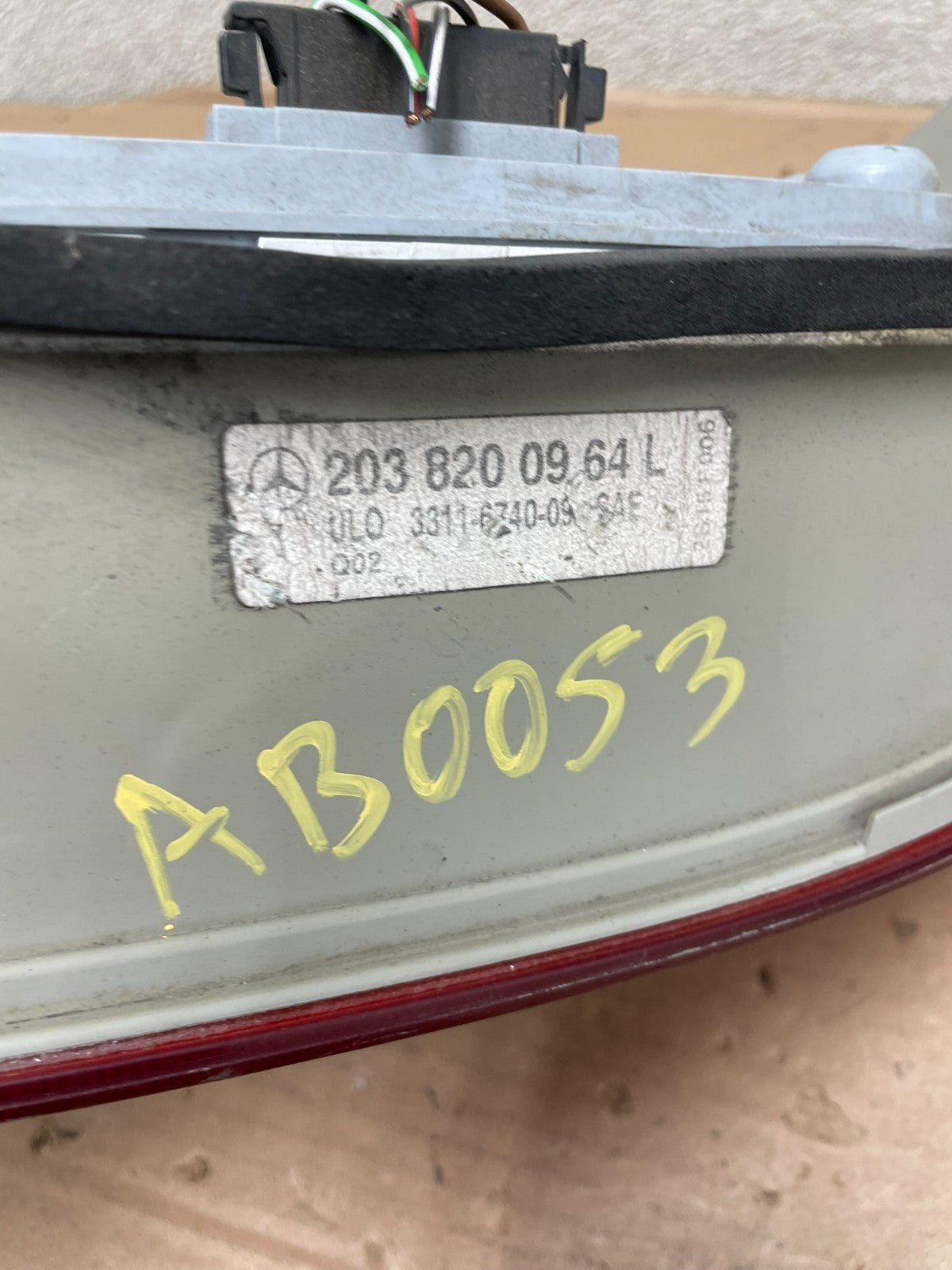 2001-2004 Mercedes-Benz C 230 C240 W203 C-Class Left Driver Tail Light AB0053 LK5