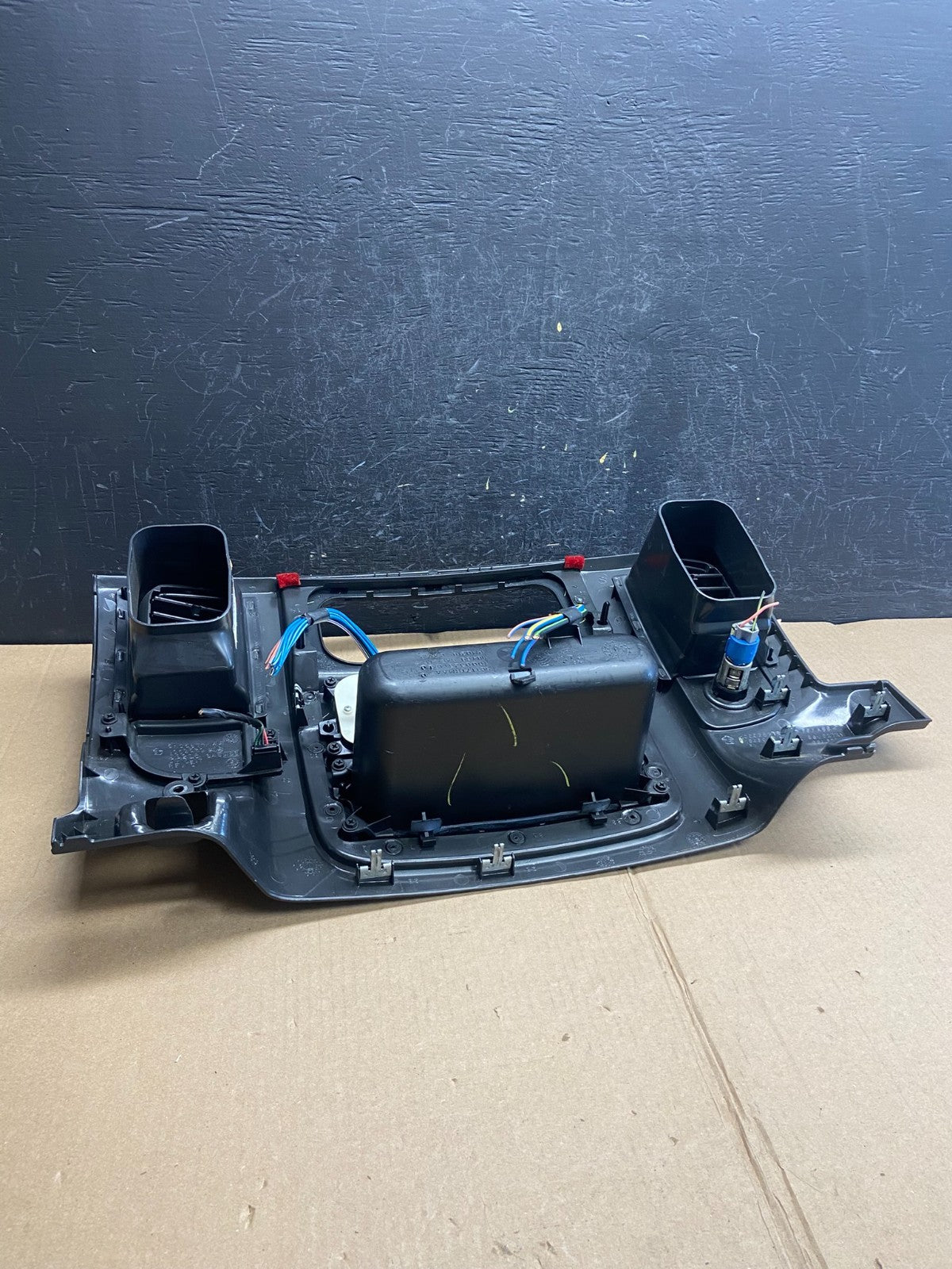 2002 to 2005 Dodge Ram Radio Climate Control Dash Air Vent Bezel Trim AE4369 DG3