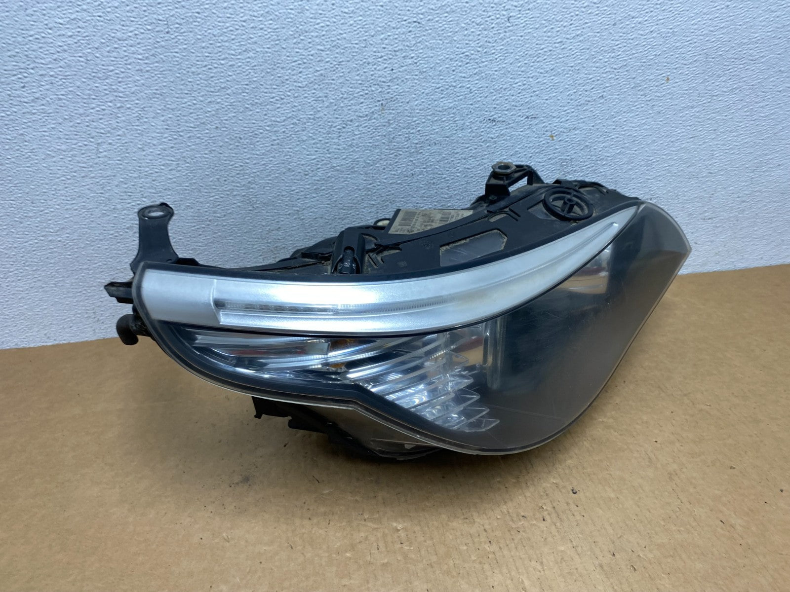 2008 to 2010 Bmw 5 Series 535I 550I AFS Xenon Hid Right Headlight AD4566 DW2