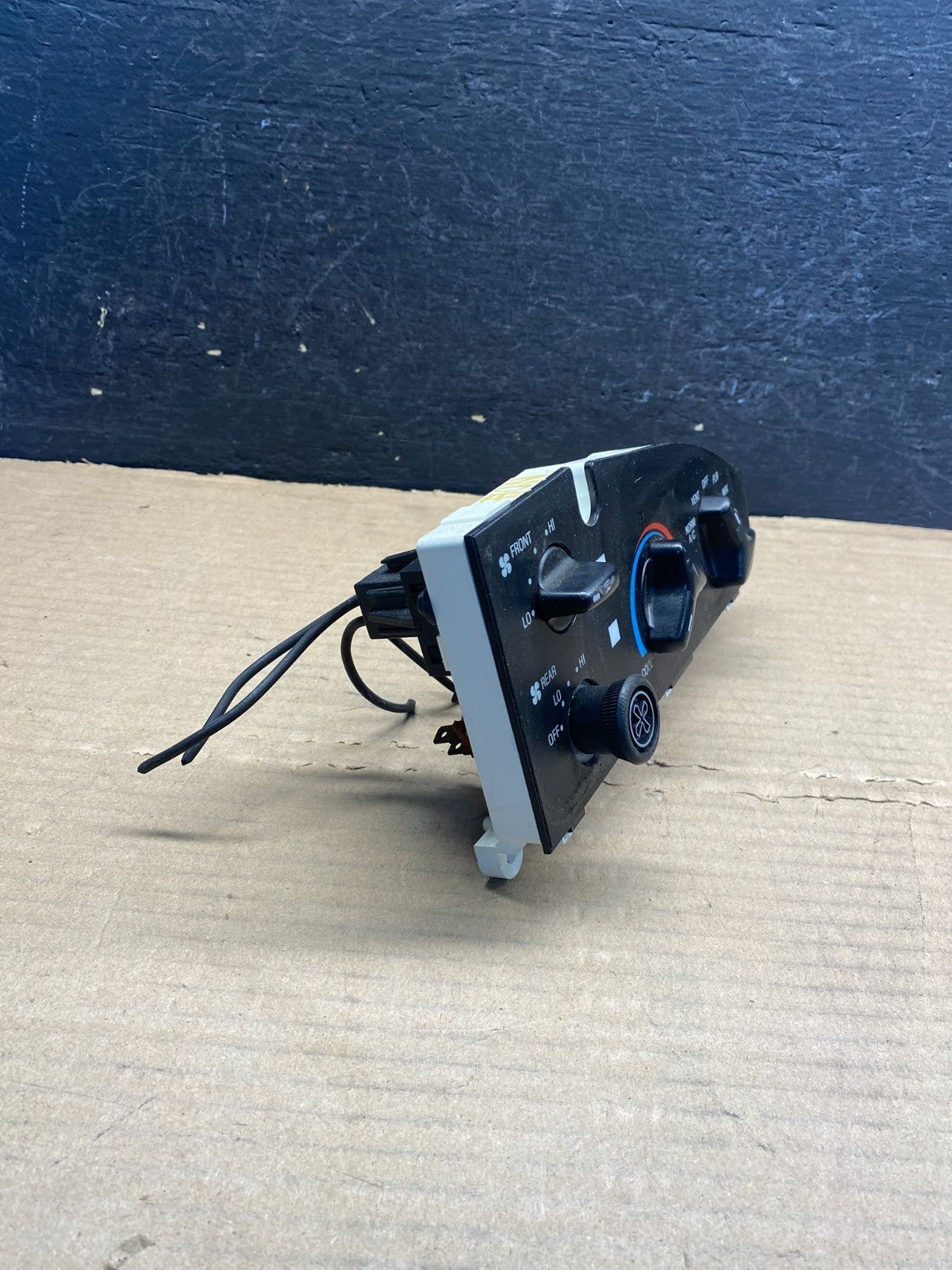1997-2014 Ford Van Econoline E150 E250 Heater Climate Fan Control AF3935 DW1