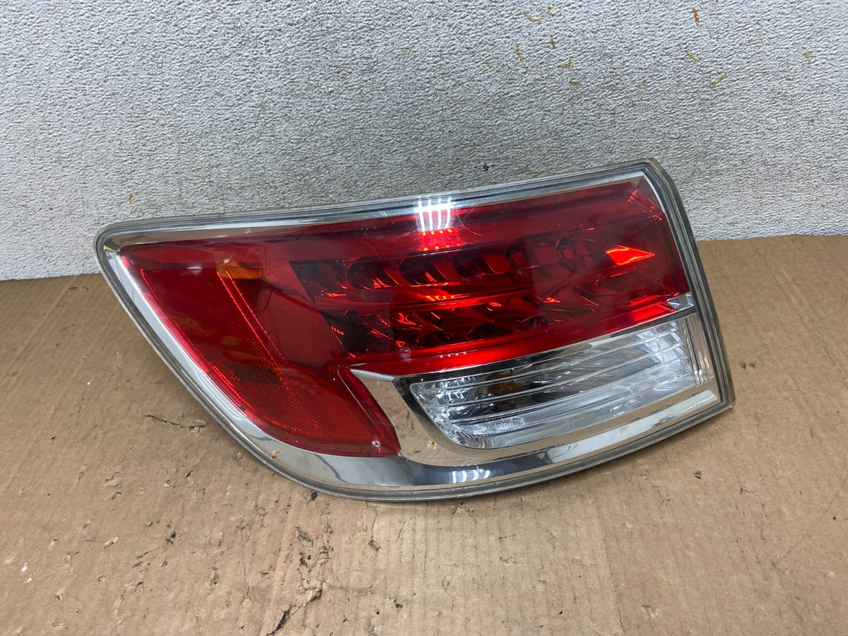 2007 - 2009 Mazda CX-9 Tail Light Left Driver LH Side AI9089 LK0