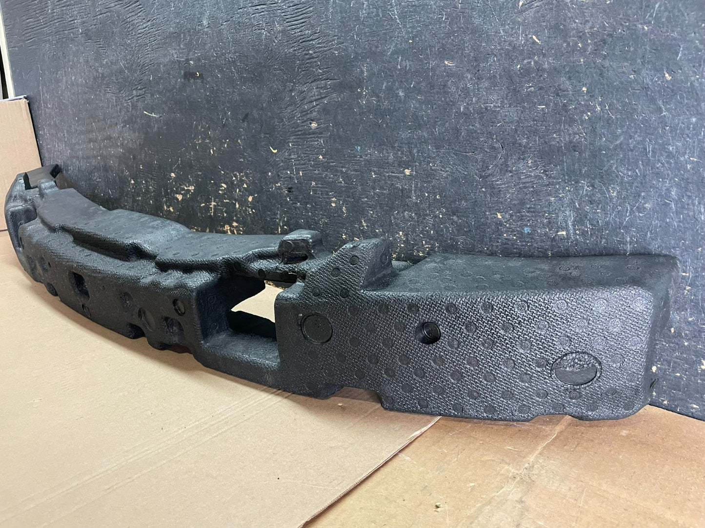 2017 to 2018 Kia Forte Front  Bumper Impact Absorber Z8561 DG1