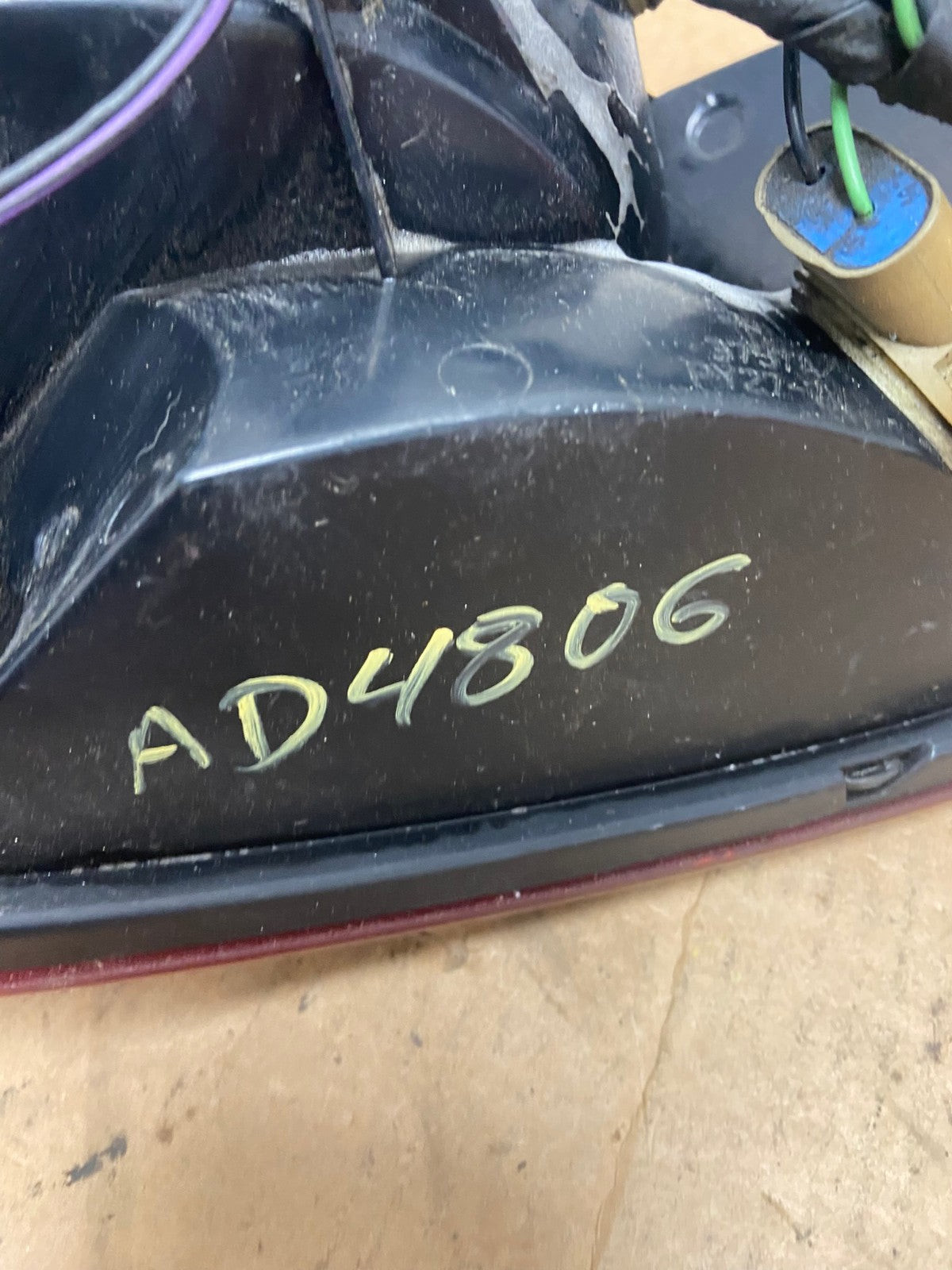 2001-2006 Chrysler Sebring Convertible Left Driver LH Tail Light AD4806 LK6