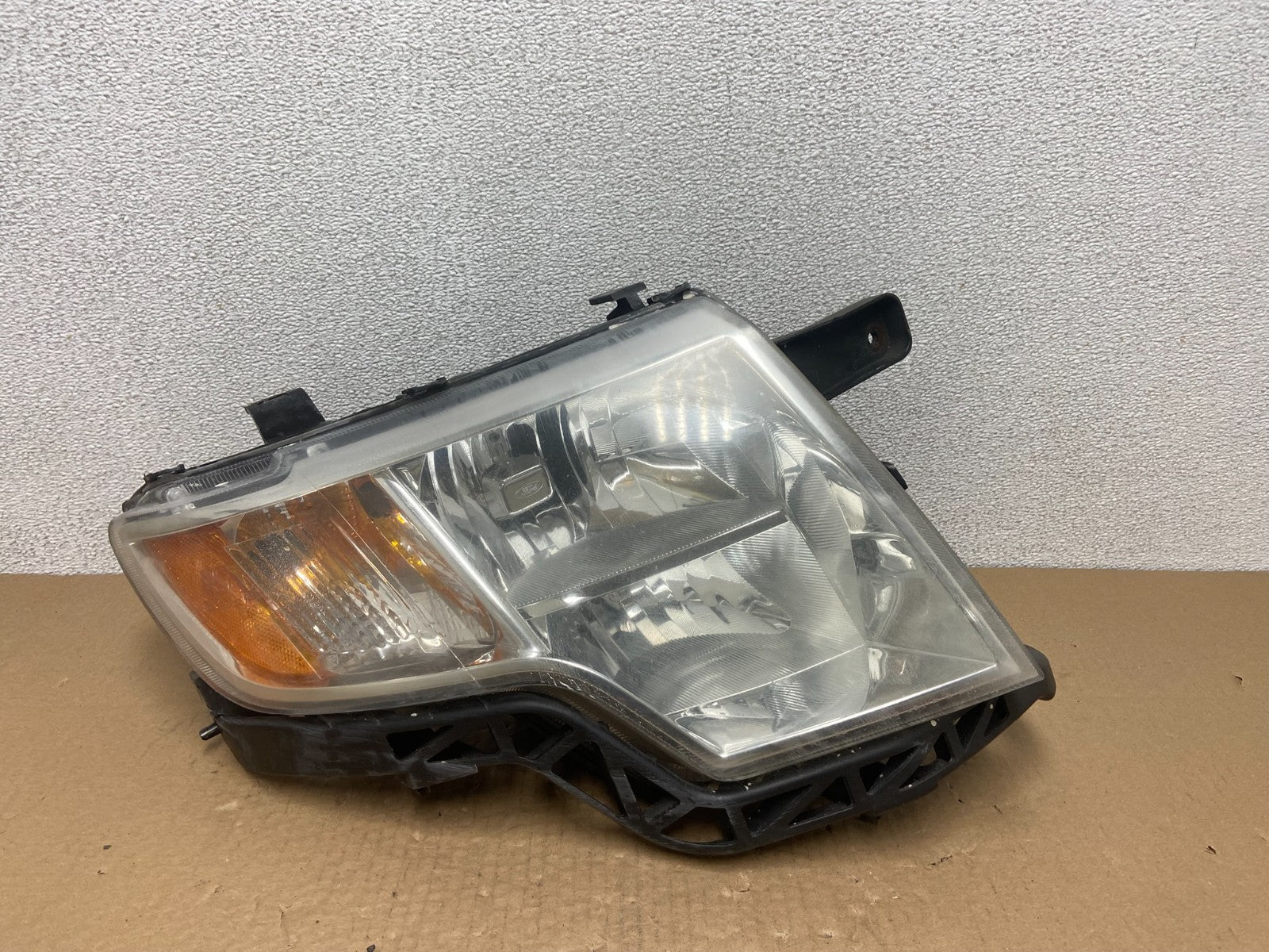 2007 to 2010 Ford Edge Right Passenger RH Halogen Headlight AB6184 DW0