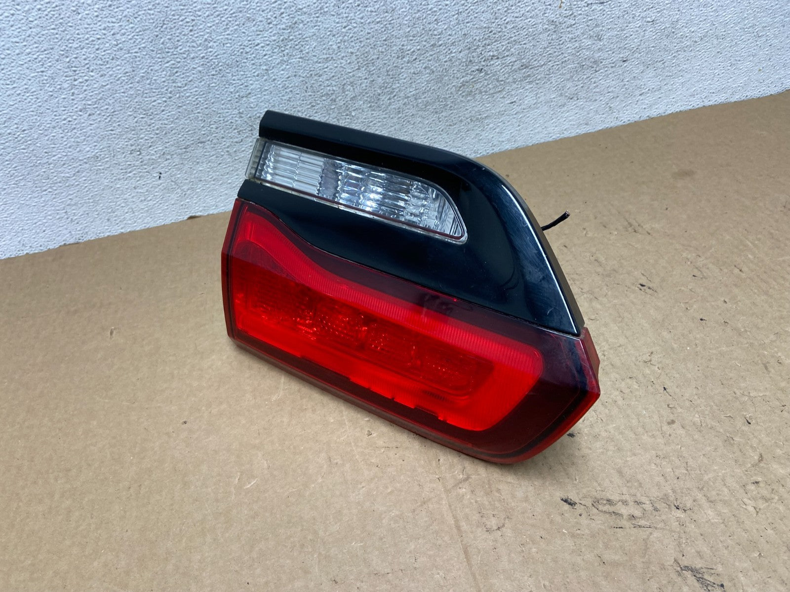 2014-2018 Jeep Grand Cherokee Right Passenger Inner Tail Light AF9723 DW1