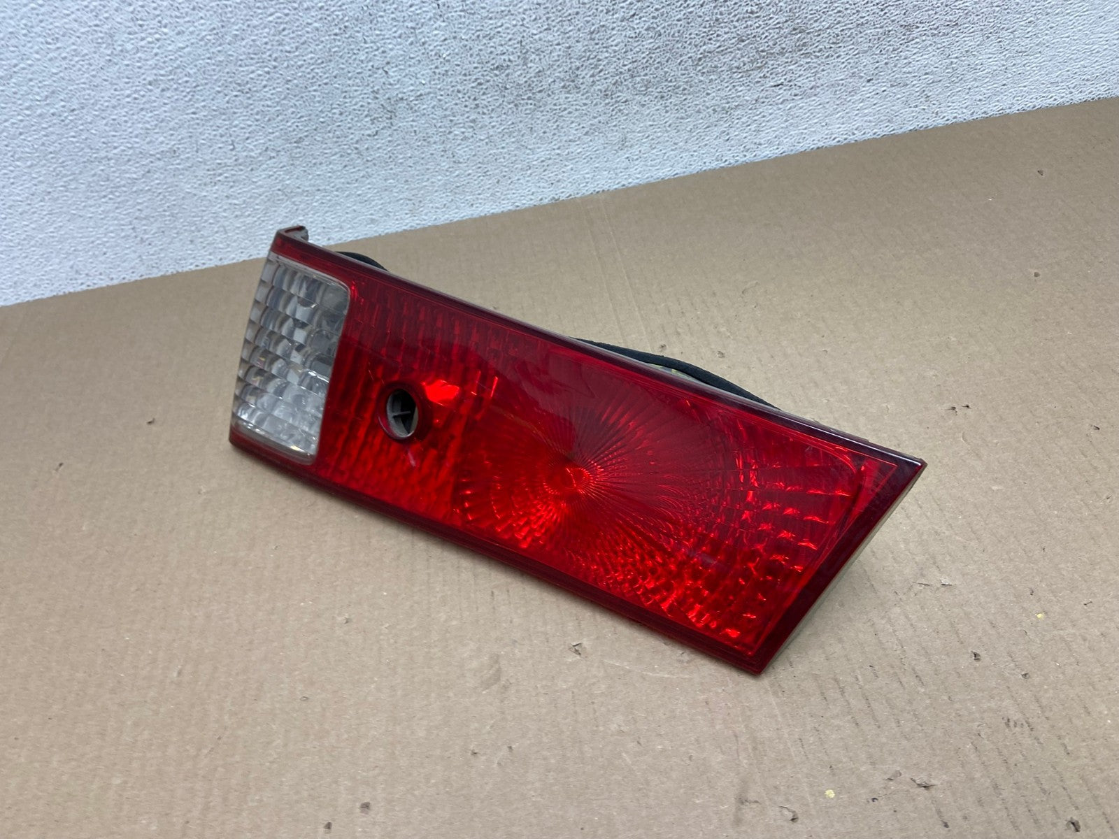 2000-2001 Toyota Camry Tail Light Right Passenger Rh Side Inner AE9484 LK1