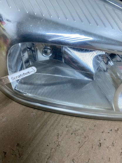 2005 - 2009 Pontiac Montana / Uplander Left+Right Headlights AE9257 DW3